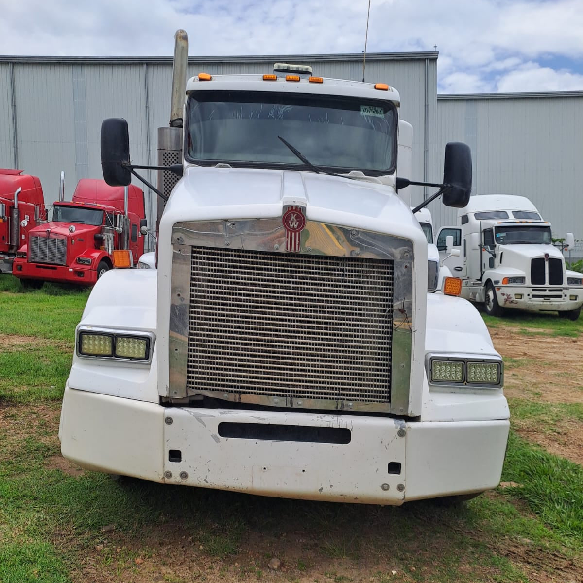 Camión Kenworth T660 42"