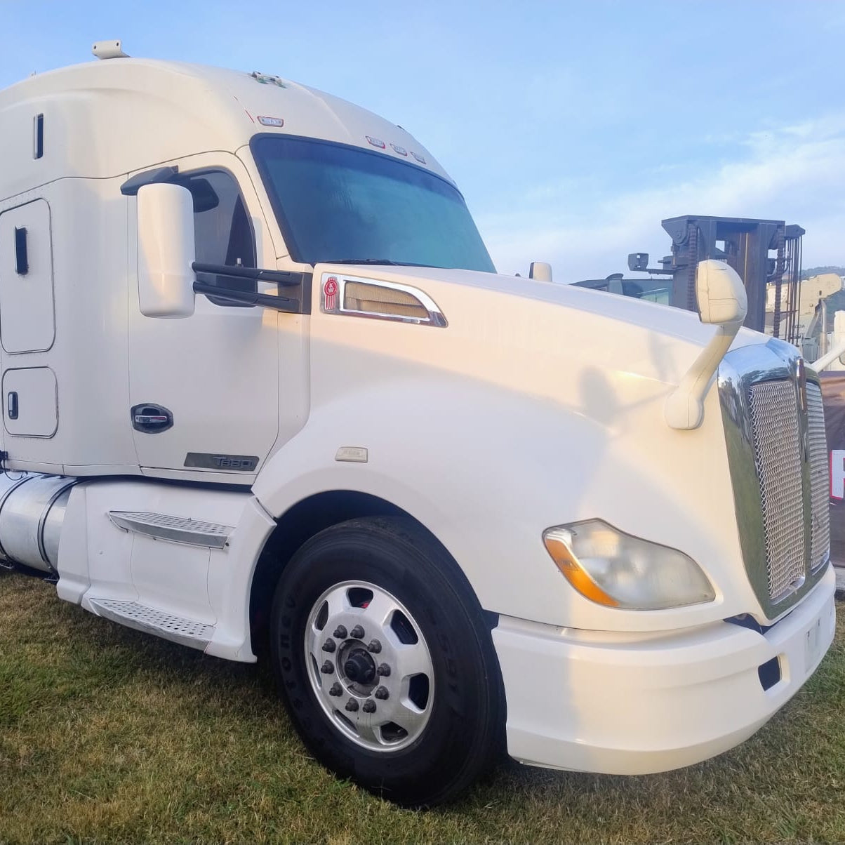 Camión Kenworth T-680 52" - ELCAMIONERO.MX