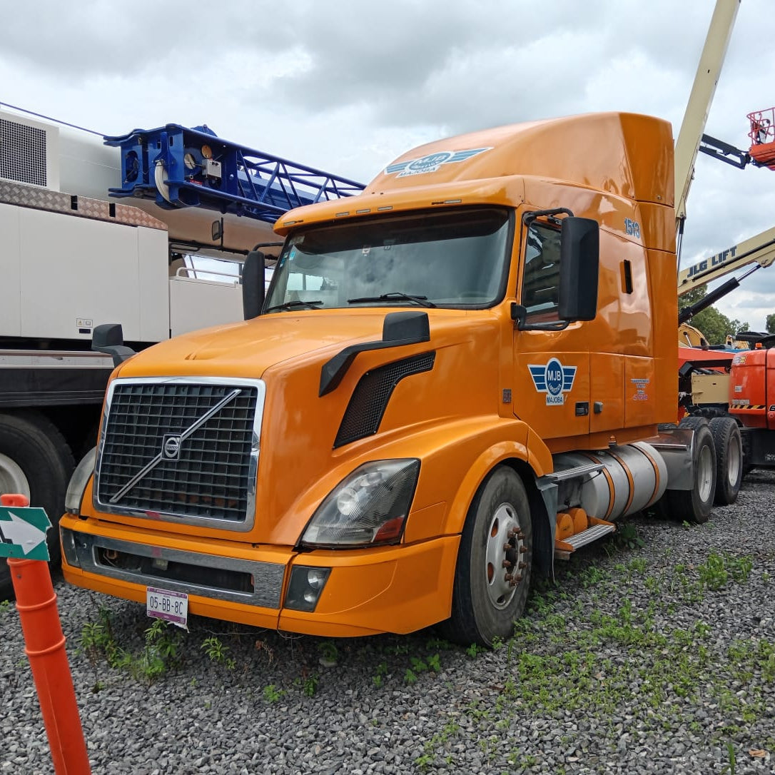 Camión Volvo VNL64T-630 - ELCAMIONERO.MX